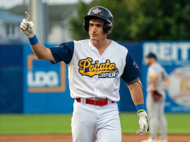 Crosscutter bats break through, lead Williamsport to dominant win over Trenton