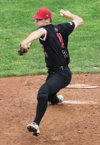 Batavia retakes 1st place