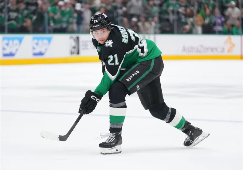 Dallas Stars re-sign Jason Robertson, presumably ending the Penguins' pursuit - for now