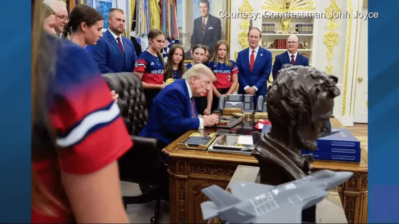 West Suburban 12U softball team shares White House trip experience, meeting the president