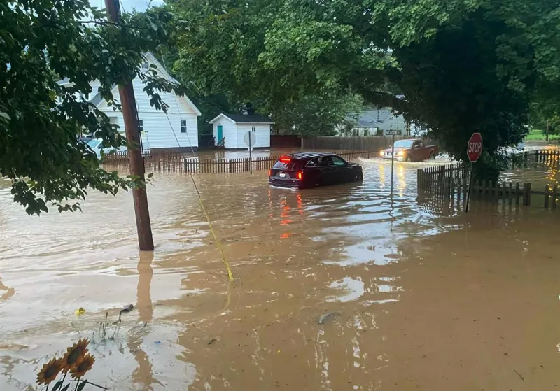 2 dead in flash floods caused by heavy rain in West Virginia, governor's office says