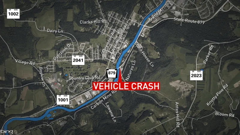 511PA: Multi-vehicle crash shuts down section of 879W