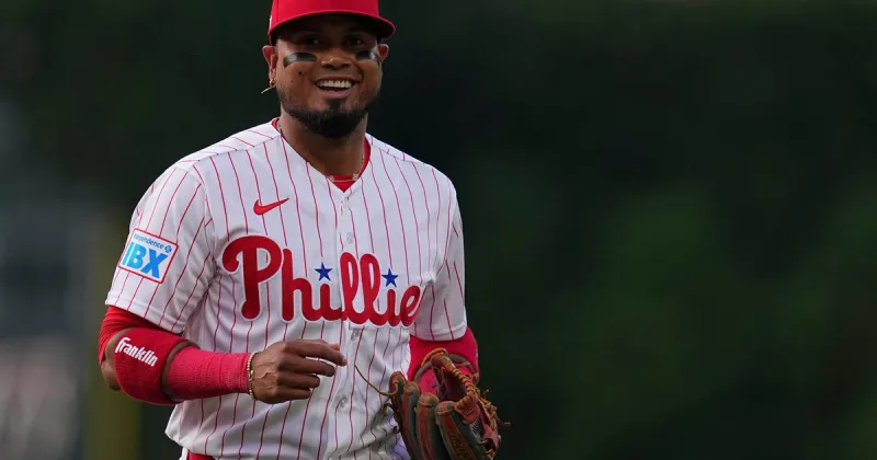 Luis Arraez grateful to be in playoff race, thanks new Phillies teammate Bryce Harper for changing positions