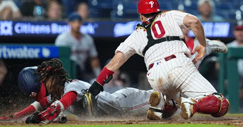 Philadelphia Phillies allow 6 runs in 11th inning in extra-innings loss to Washington Nationals
