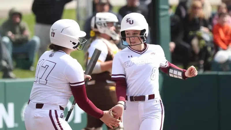 Softball to Host Fall Clinic on Aug. 29