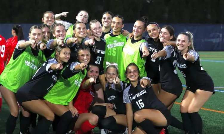 Women's Soccer Receives United Soccer Coaches Team Academic Award