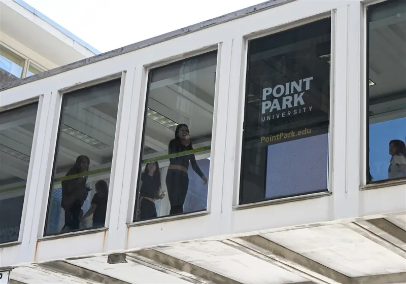 Point Park University considers a campus in Bradenton, Fla.