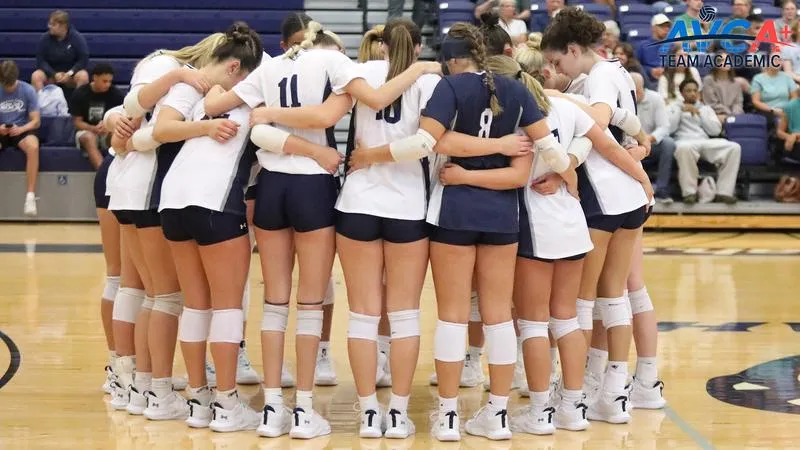 Women's Volleyball Earns Team Academic Award