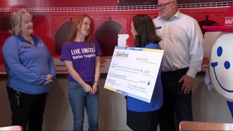 Eat N' Park raises $4K to support United Way of the Southern Alleghenies