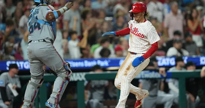 Bryson Stott helps spark Phillies' rally for 5th straight win, series victory over Marlins