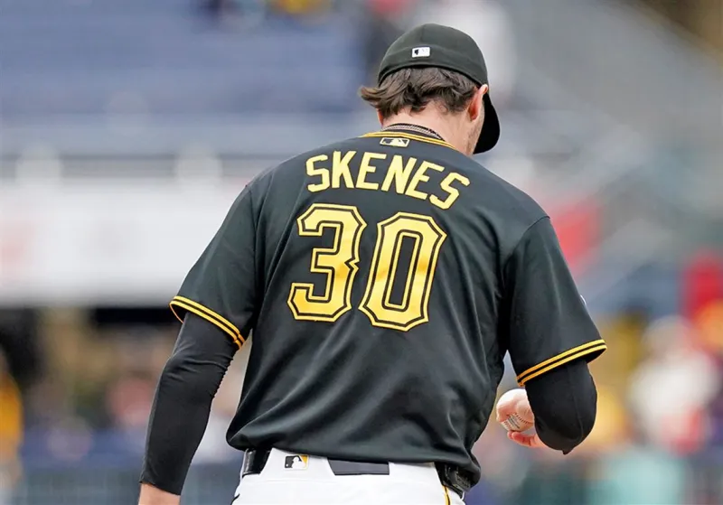 Colin Beazley's Pirates chat transcript: 08.25.26