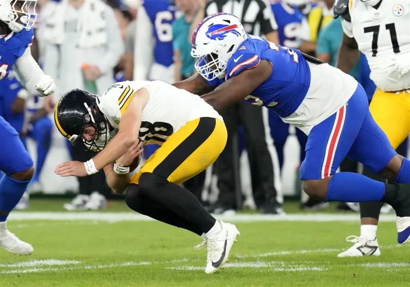 Noah Hiles: The Steelers' offensive line needs to lead the way, but the group left plenty to be desired in the preseason