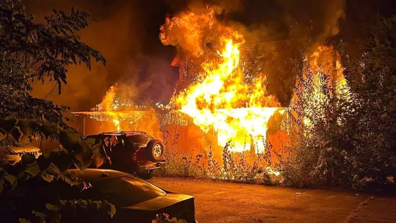 Crews contain large house fire in Franklin County