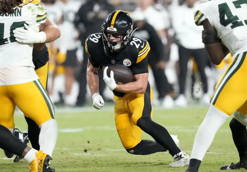 Sources indicate the Steelers are keeping Eli Heidenreich, Gabriel Rubio, Kevin Jobity Jr. on 53-man roster