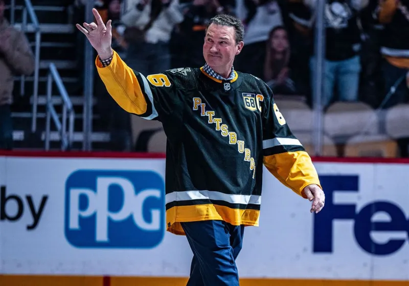Mario Lemieux sold his minority stake in the Penguins. Here's what it does and doesn't mean.