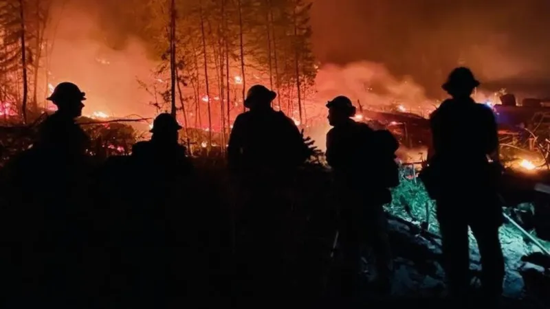 Local firefighters return home after weeks battling wildfires in Washington