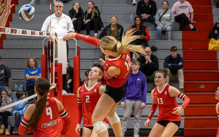 Women's Volleyball Falls to Texas A&M Kingsville