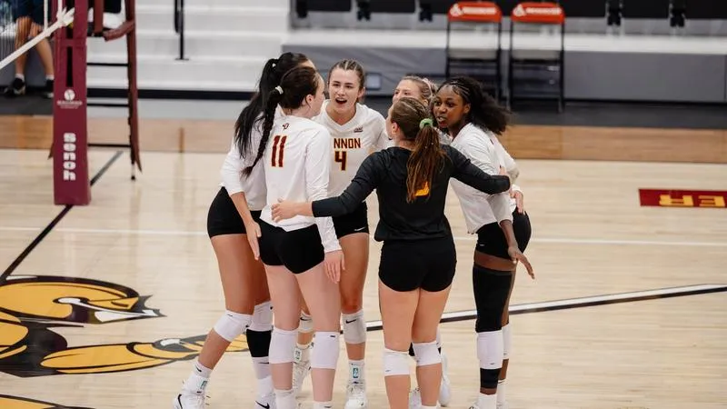 Volleyball goes 2-0 on Opening Day of Gannon Invitational