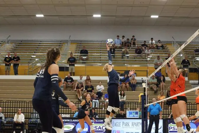 Volleyball Earns Split on First Day at Gannon Invitational