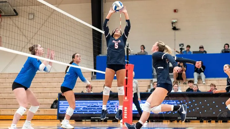 Volleyball Opens Home Tournament with 3-0 Win over Penn College