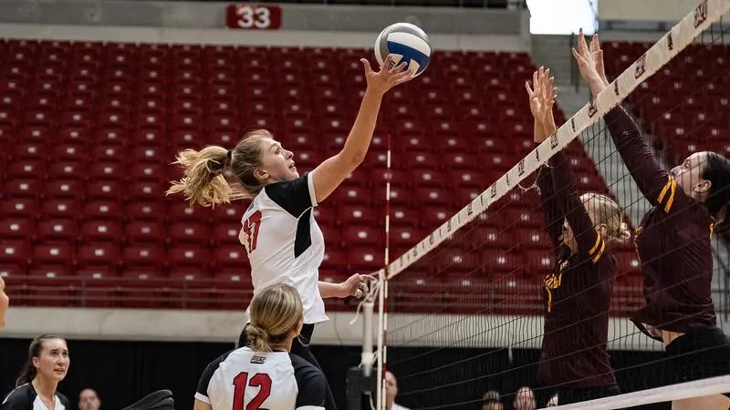 Volleyball pushes Wheeling to five sets on opening day