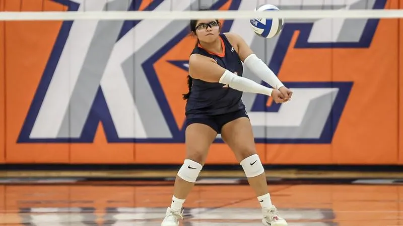 Volleyball Wraps Up Keuka College Invitational Against Keuka College, Hilbert College