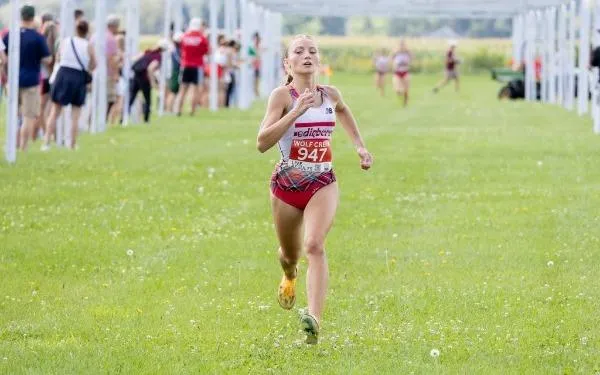 Women's Cross Country Places First at Doug Watts Open