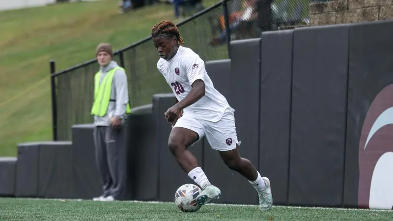 Men's Soccer Tops Centenary