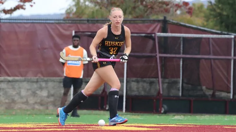 Field Hockey Defeats Saint Anselm 2-0