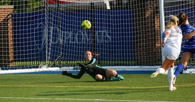 Smith named Landmark Defensive Athlete of the Week