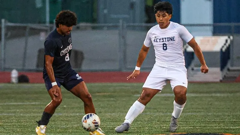 Men's Soccer Battle Pratt to 1-1 Draw