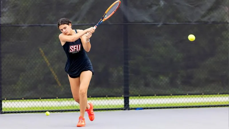 Women's Tennis Opens PAC Season with a Commanding Win