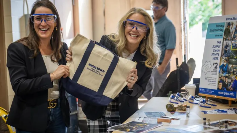 Department of Energy visits Penn State to tour facilities, meet mining students