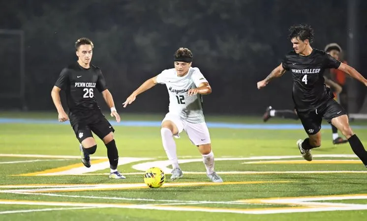Men's Soccer Holds Off Susquehanna, 3-2, for First Win