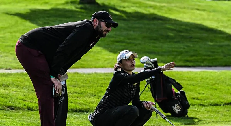 Women's Golf Sits Second After Opening Day of UC Invitational