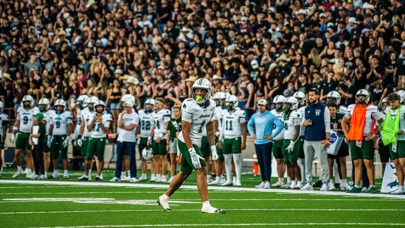 Football Wraps Up Back-to-Back FBS Road Tests at New Mexico
