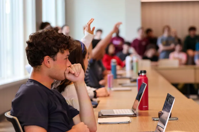 Student Senate convenes, restores full funding to Choral Arts and Wind Ensemble