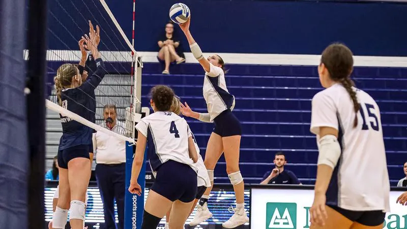 Women's Volleyball Sweep Penn State Brandywine in Home Opener