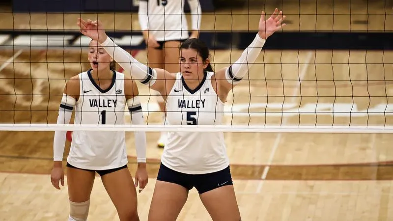 Women's Volleyball Defeats Wilson, 3-1 Behind Balanced Attack