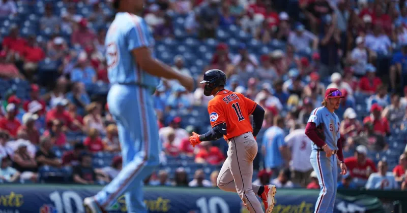 Jhoan Duran surrenders 9th-inning homer as Phillies lose to Astros, fail to gain ground in NL East