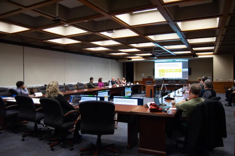 Faculty Assembly discusses University antisemitism report, general education ad hoc committee