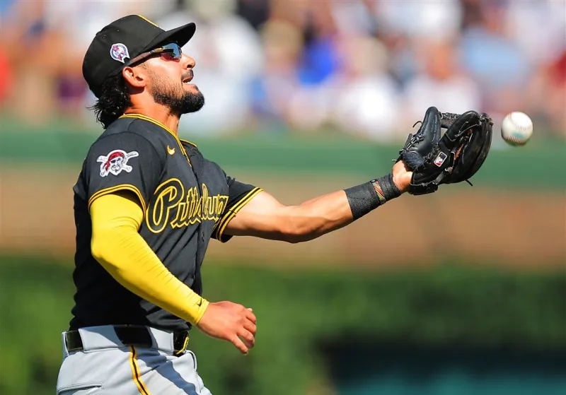 The Cubs rout the Pirates in Chicago, snapping their four-game winning streak