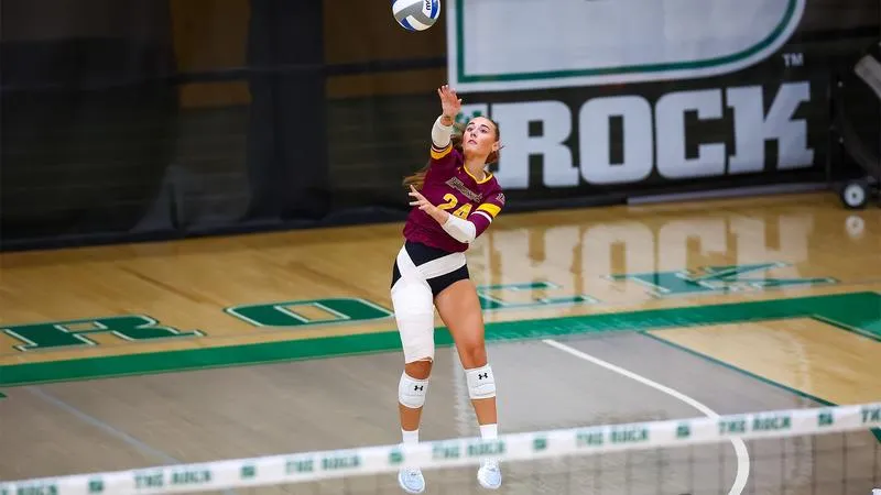 Volleyball Sweeps Roberts Wesleyan to Open Slippery Rock Invite