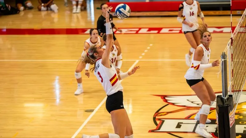 Volleyball Goes 1-1 at SHU Volleyball Classic
