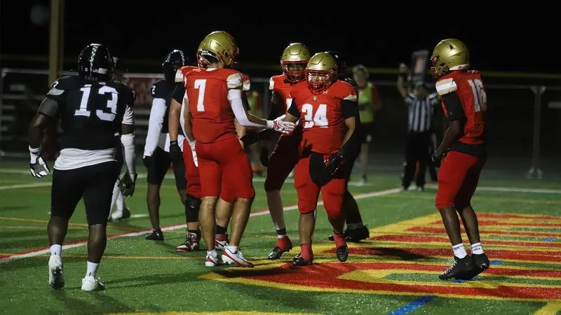 Monarchs Comeback Bid Falls Short Against Stevenson
