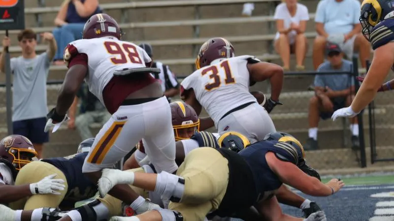Toomer's Record Return, Mason's Two TDs Highlight High-Scoring Battle at Shepherd