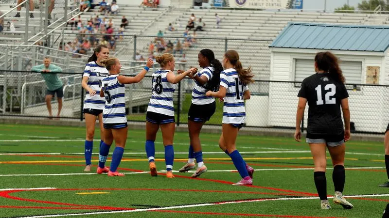Women's soccer blanks Stevenson