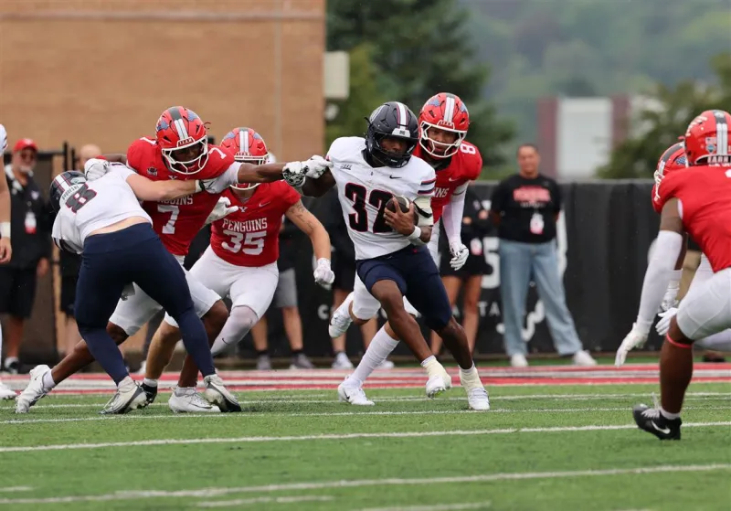 No. 10 Youngstown State hangs 70 on Duquesne