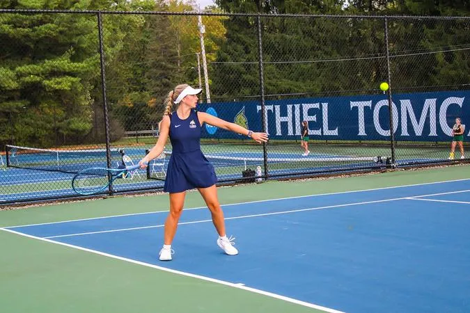 Women's Tennis opens fall at BW