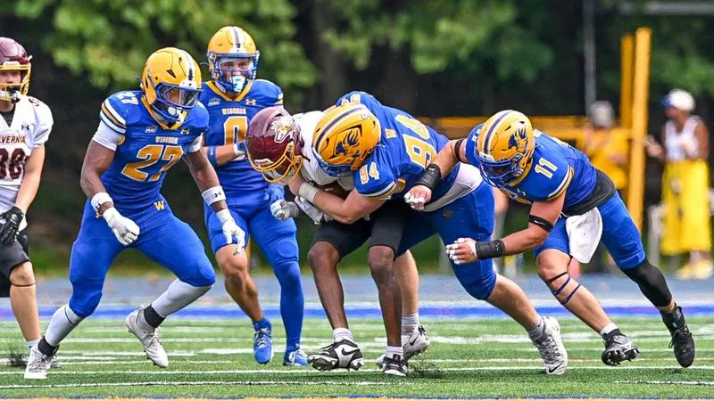 Football Mounts Late Comeback In 14-10 Win Over Alvernia